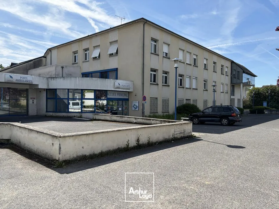 Bureaux - Location - CHATELLERAULT - 86100 - 5500-5500 - 7817271