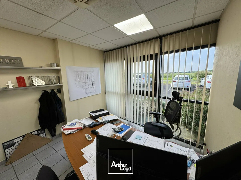 Locaux d'activité & Entrepôts - Vente - SAINT PATERNE RACAN - 37370 - 1200-1200 - 7817322