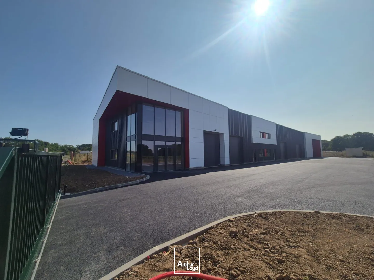 Locaux d'activité & Entrepôts - Location - ALLONNE - 60000 - 240-240 - 7817449