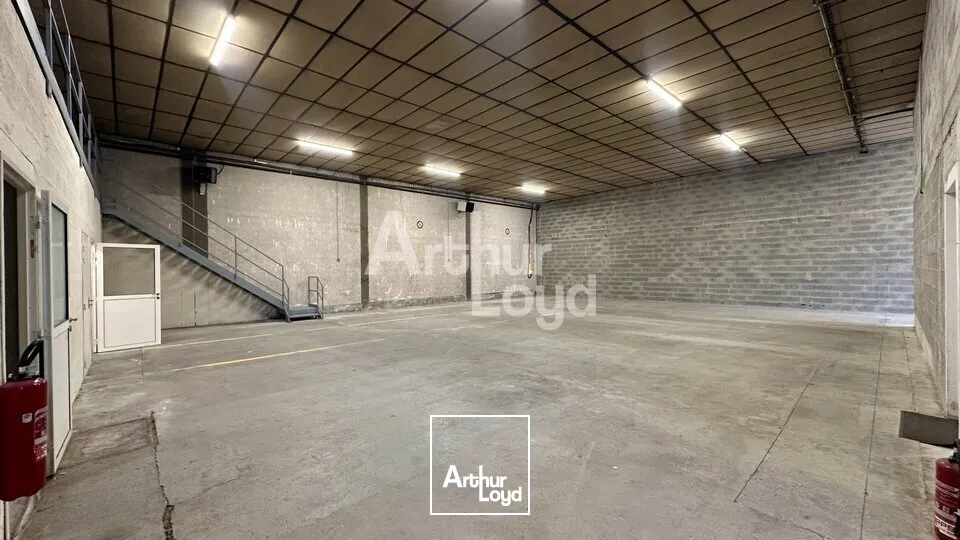 Locaux d'activité & Entrepôts - Location - CHAMBERY - 73000 - 322-322 - 7817535
