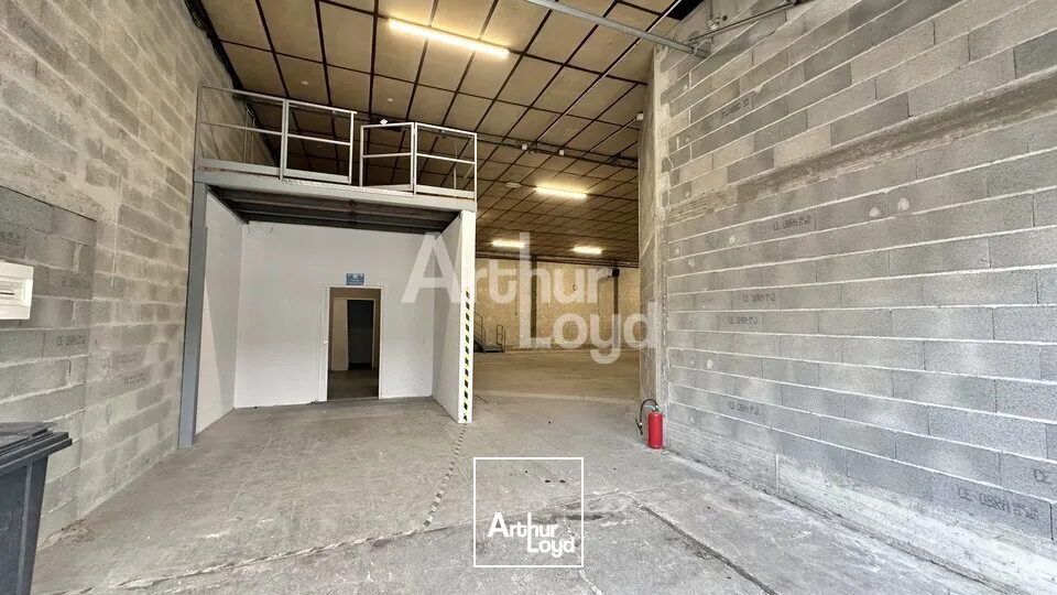 Locaux d'activité & Entrepôts - Location - CHAMBERY - 73000 - 322-322 - 7817538