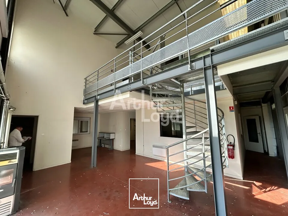 Locaux d'activité & Entrepôts - Vente - MONTMARAULT - 03390 - 2833-2833 - 7817626
