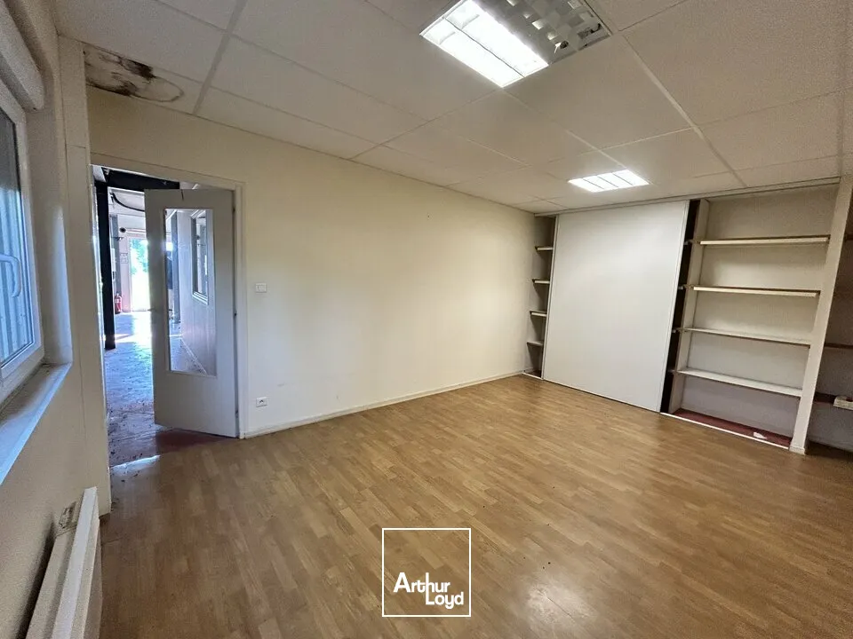 Locaux d'activité & Entrepôts - Vente - MONTMARAULT - 03390 - 2833-2833 - 7817628