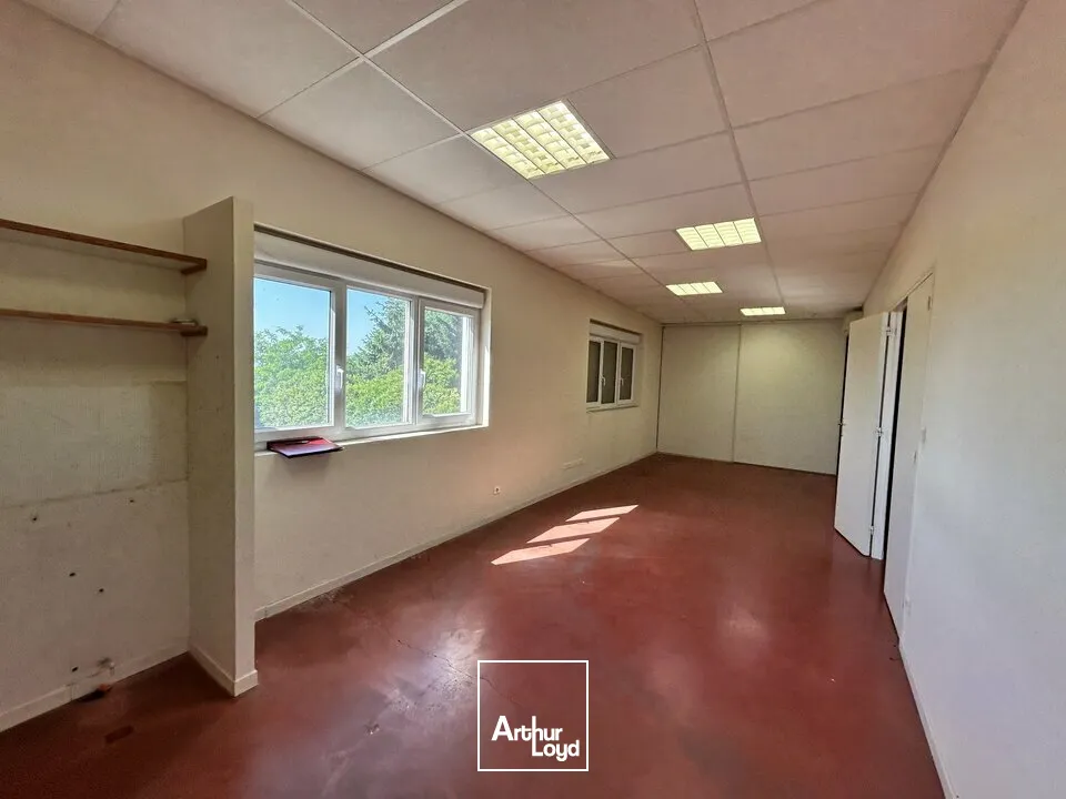 Locaux d'activité & Entrepôts - Vente - MONTMARAULT - 03390 - 2833-2833 - 7817629
