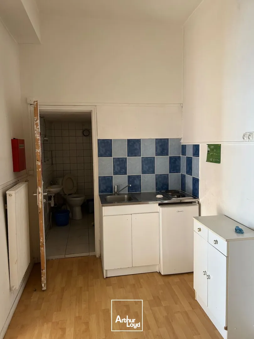Locaux commerciaux - Location - NANTES - 44000 - 67-67 - 7817711