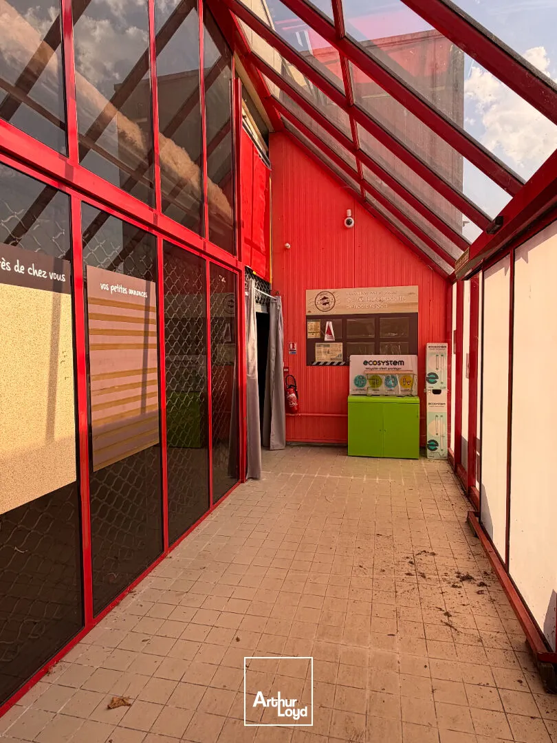 Locaux commerciaux - Location - ROCHECHOUART - 87600 - 1690-1690 - 7817995