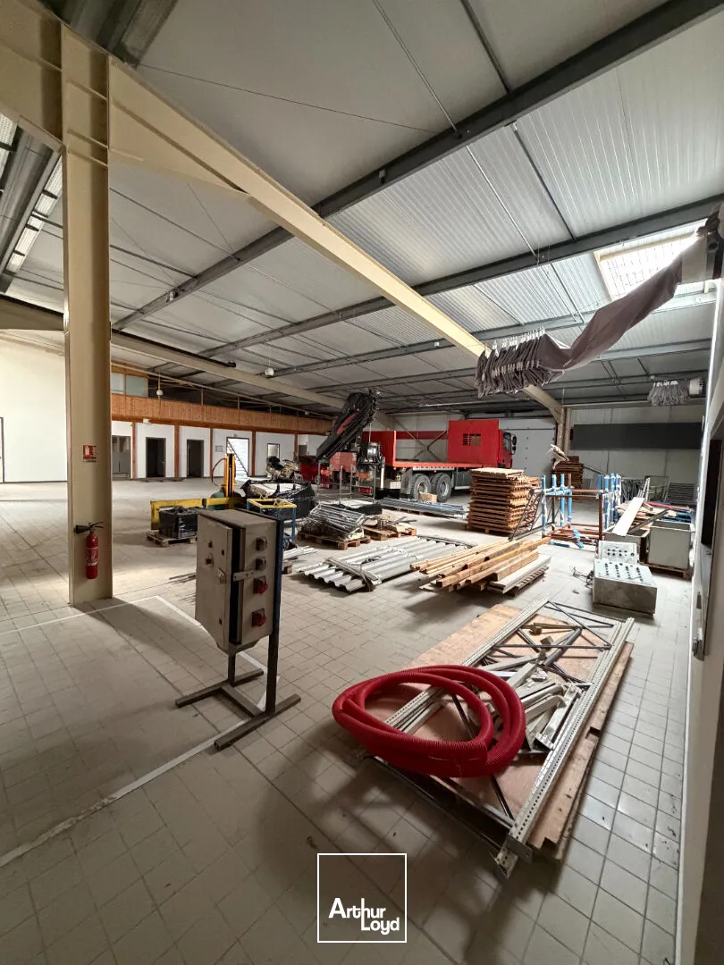 Locaux commerciaux - Location - ROCHECHOUART - 87600 - 1690-1690 - 7817997
