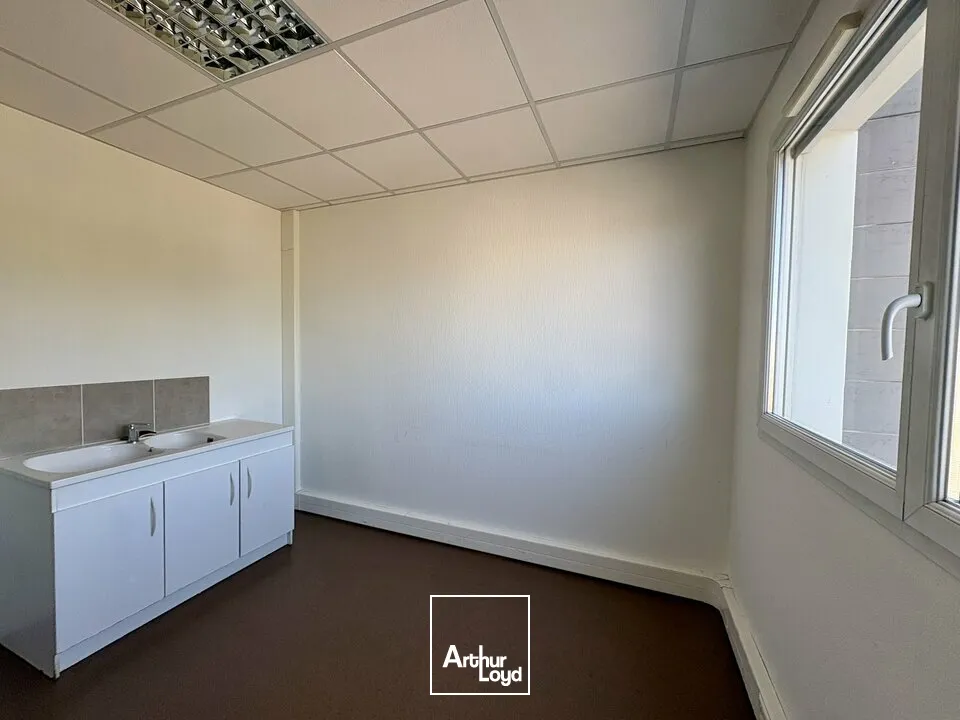 Bureaux - Location - CHENOVE - 21300 - 188-188 - 7818100