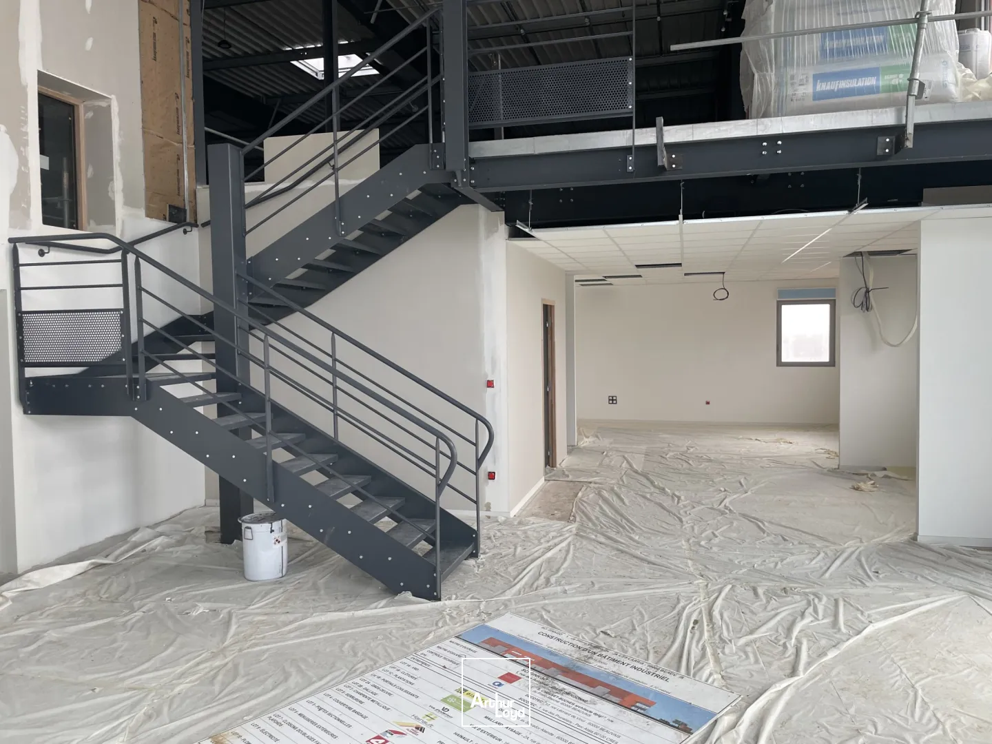 Locaux d'activité & Entrepôts - Location - BEAUVAIS - 60000 - 362-2585 - 7818221