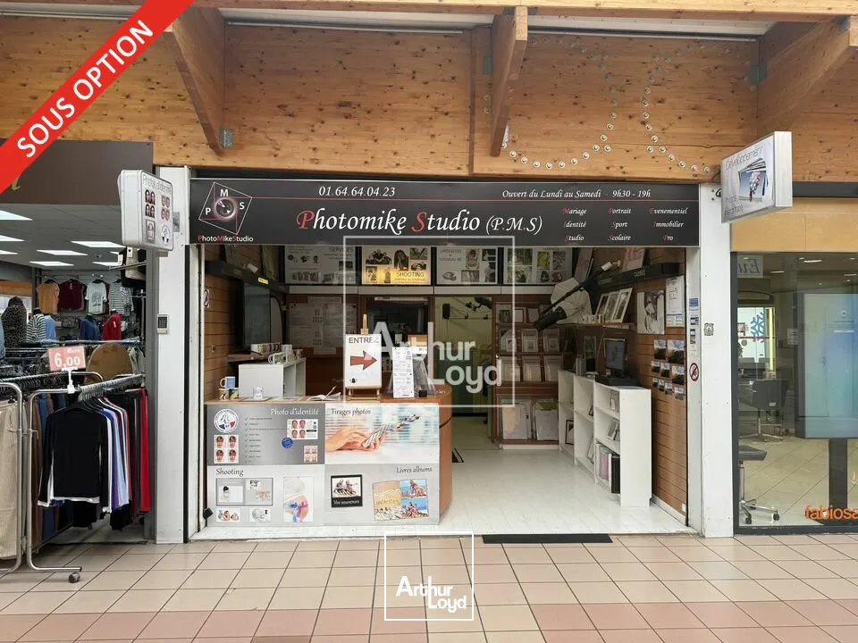 Locaux commerciaux - Location - RUBELLES - 77950 - 37.8-37.8 - 7819005