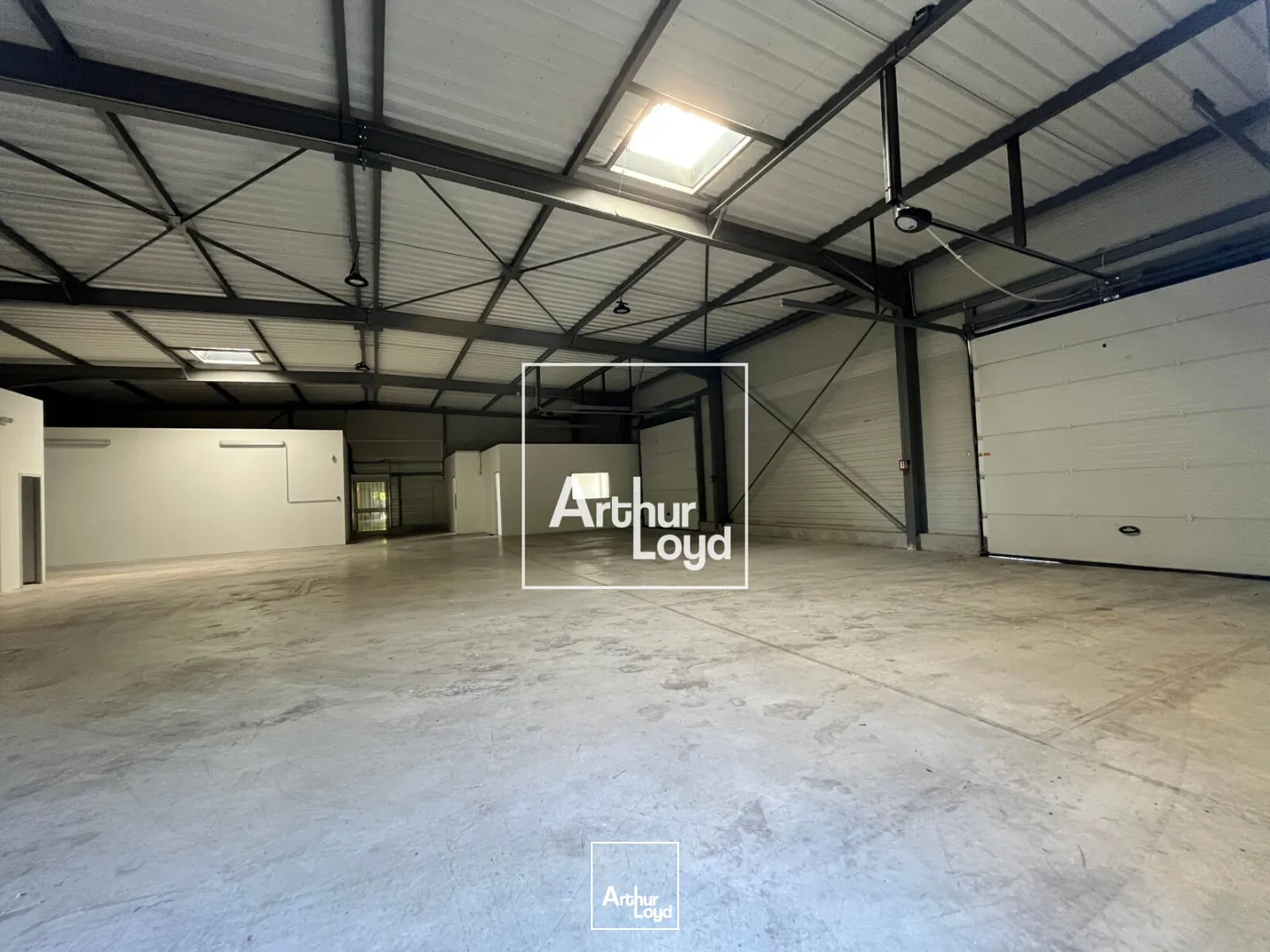 Locaux d'activité & Entrepôts - Location - GALLARGUES LE MONTUEUX - 30660 - 430-430 - 7819085
