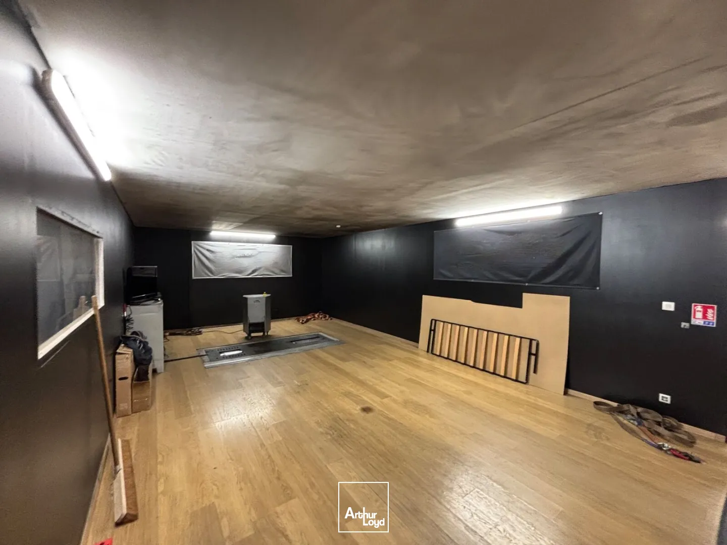 Locaux d'activité & Entrepôts - Vente - PISSY POVILLE - 76360 - 600-600 - 7819283