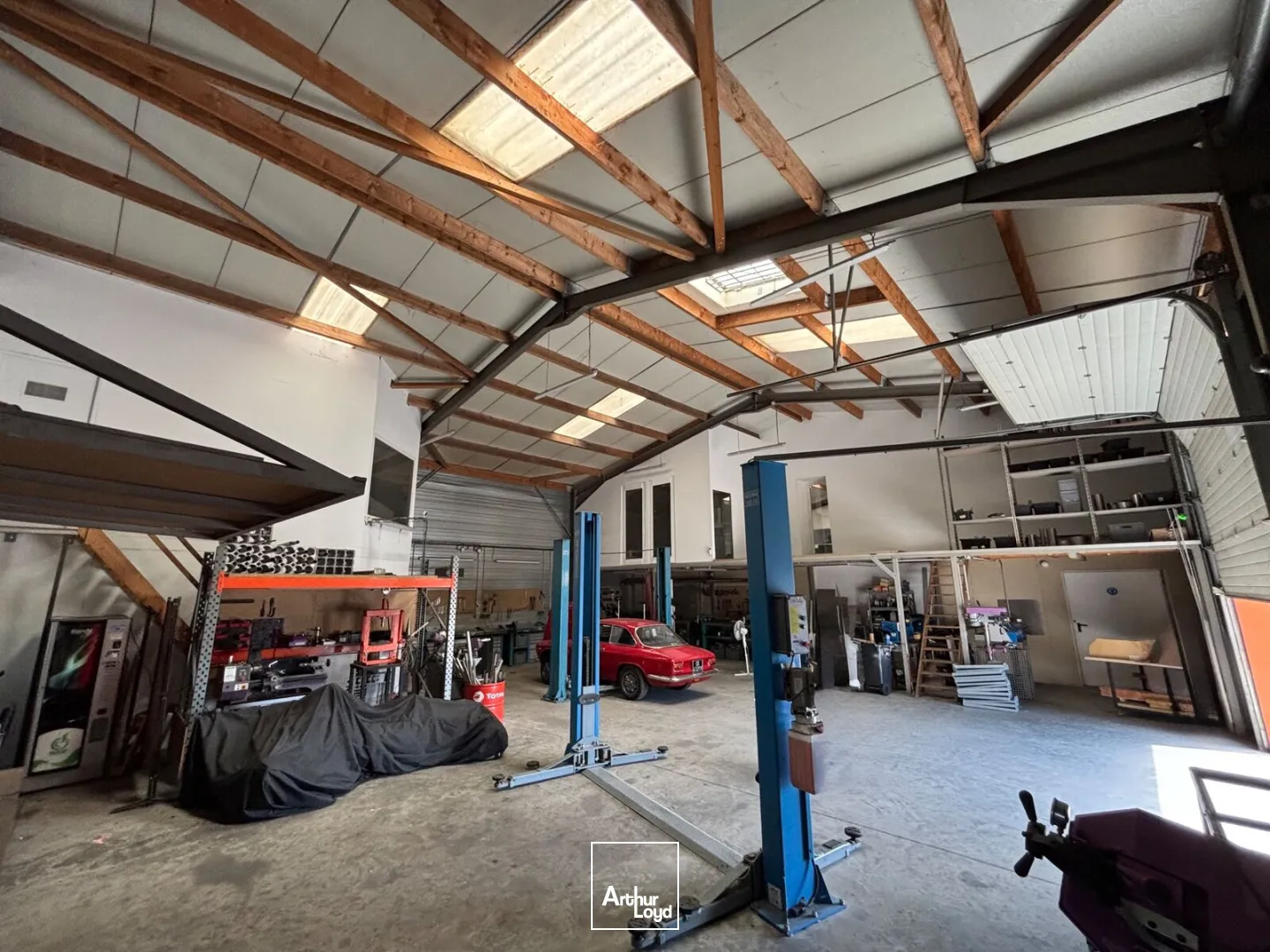 Locaux d'activité & Entrepôts - Vente - PISSY POVILLE - 76360 - 600-600 - 7819291