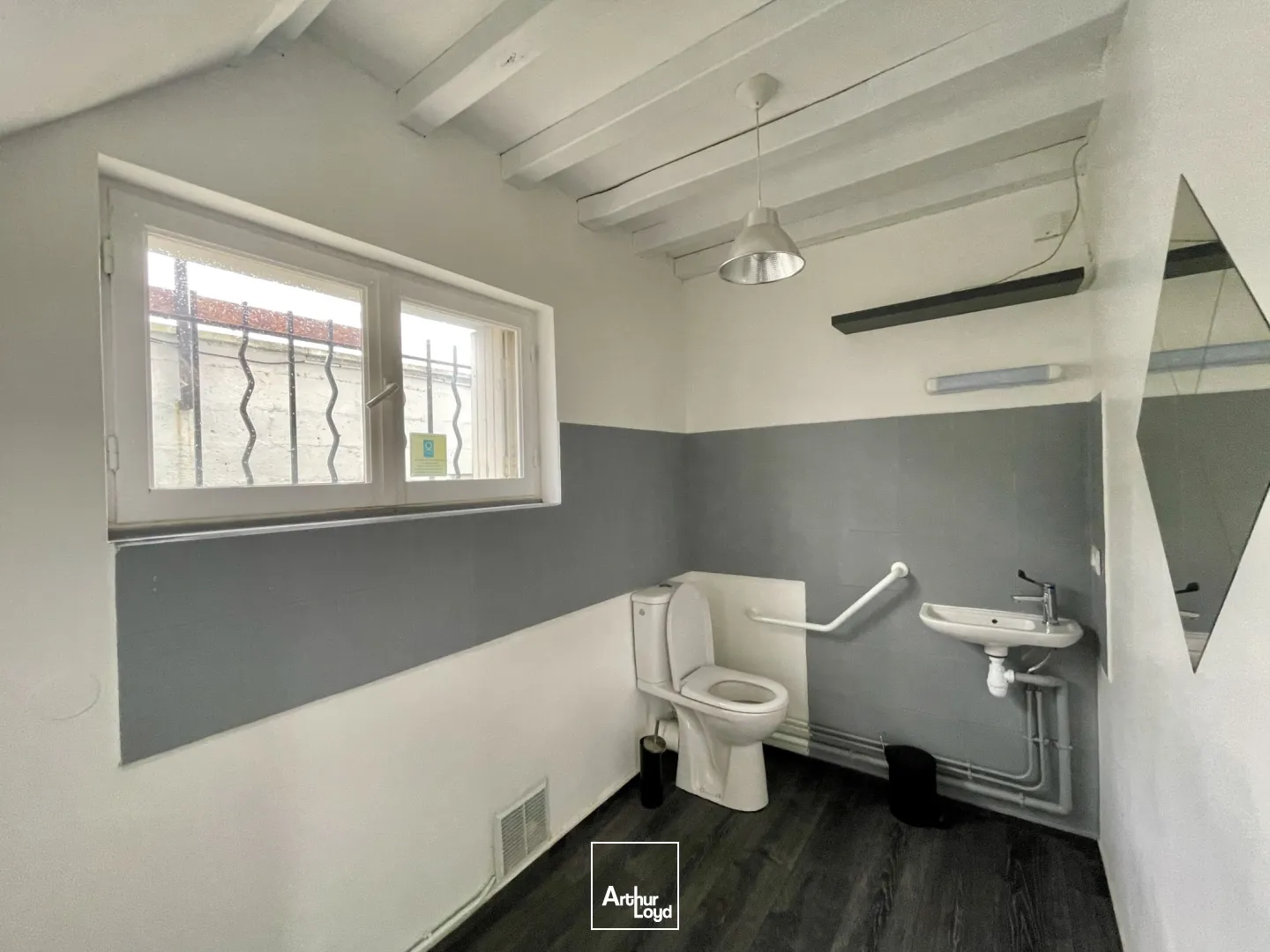 Locaux commerciaux - Location - GRAVIGNY - 27930 - 70-70 - 7819397