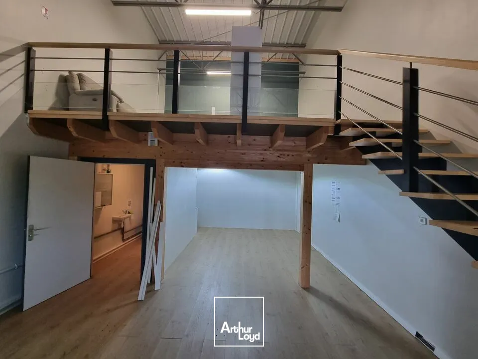 Locaux commerciaux - Location - BESSINES - 79000 - 127-127 - 7821040