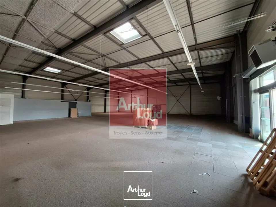Locaux commerciaux - Location - MONÉTEAU - 89470 - 753.31-753.31 - 7821053