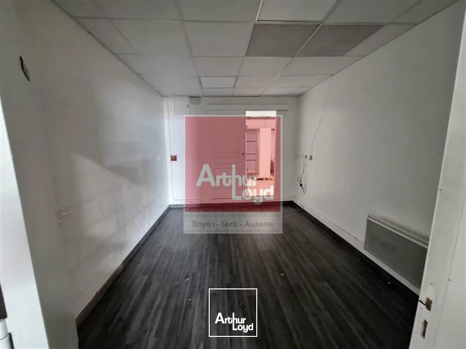 Locaux commerciaux - Location - MONÉTEAU - 89470 - 753.31-753.31 - 7821057