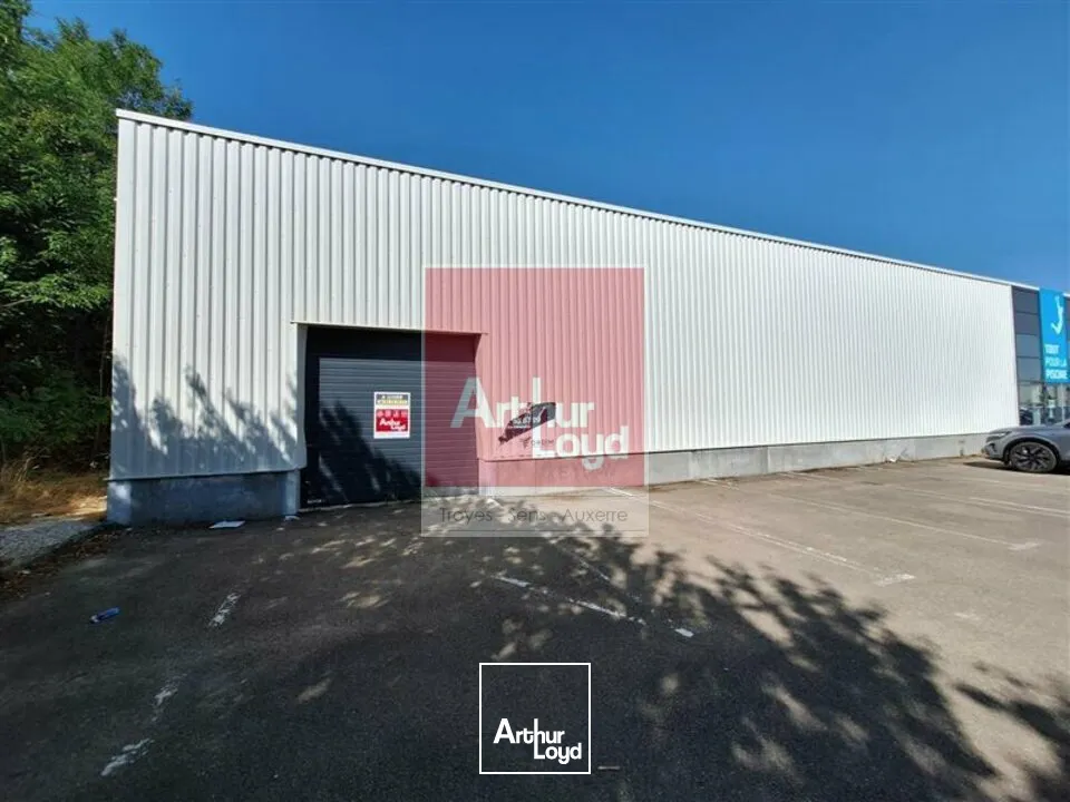 Locaux commerciaux - Location - MONÉTEAU - 89470 - 884.3-884.3 - 7821068