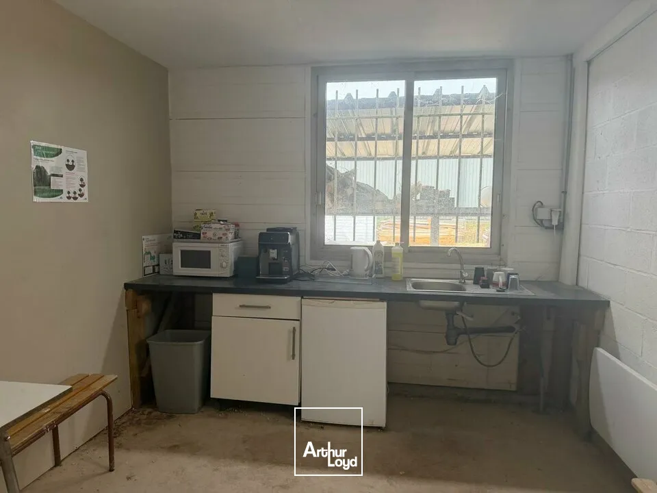 Locaux d'activité & Entrepôts - Location - TROUY - 18570 - 550-550 - 7821093
