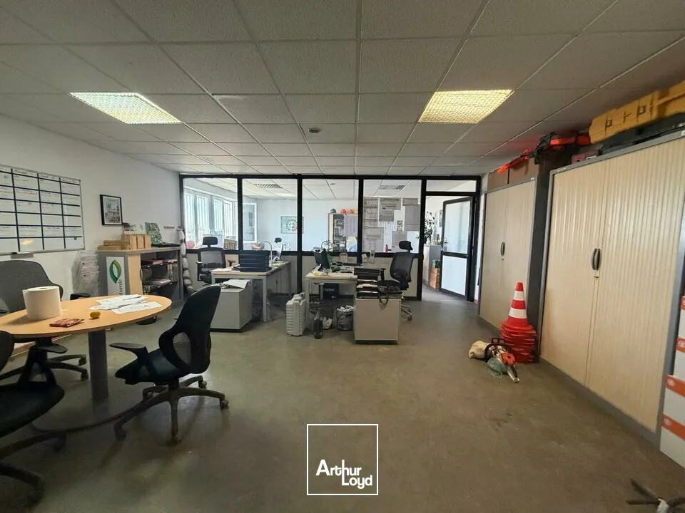 Locaux d'activité & Entrepôts - Location - TROUY - 18570 - 550-550 - 7821094