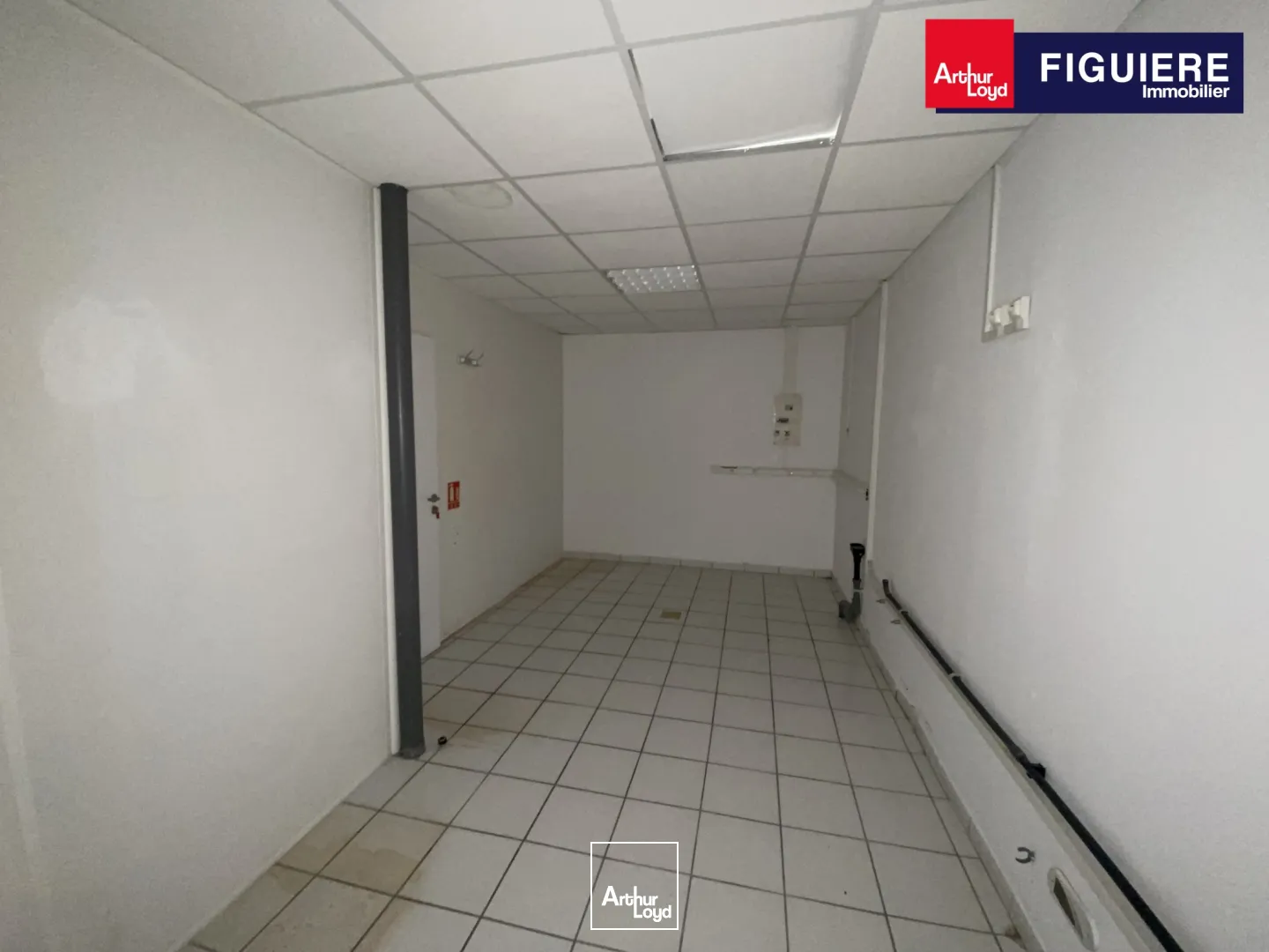 Bureaux - Location - SALON DE PROVENCE - 13300 - 200-200 - 7821133