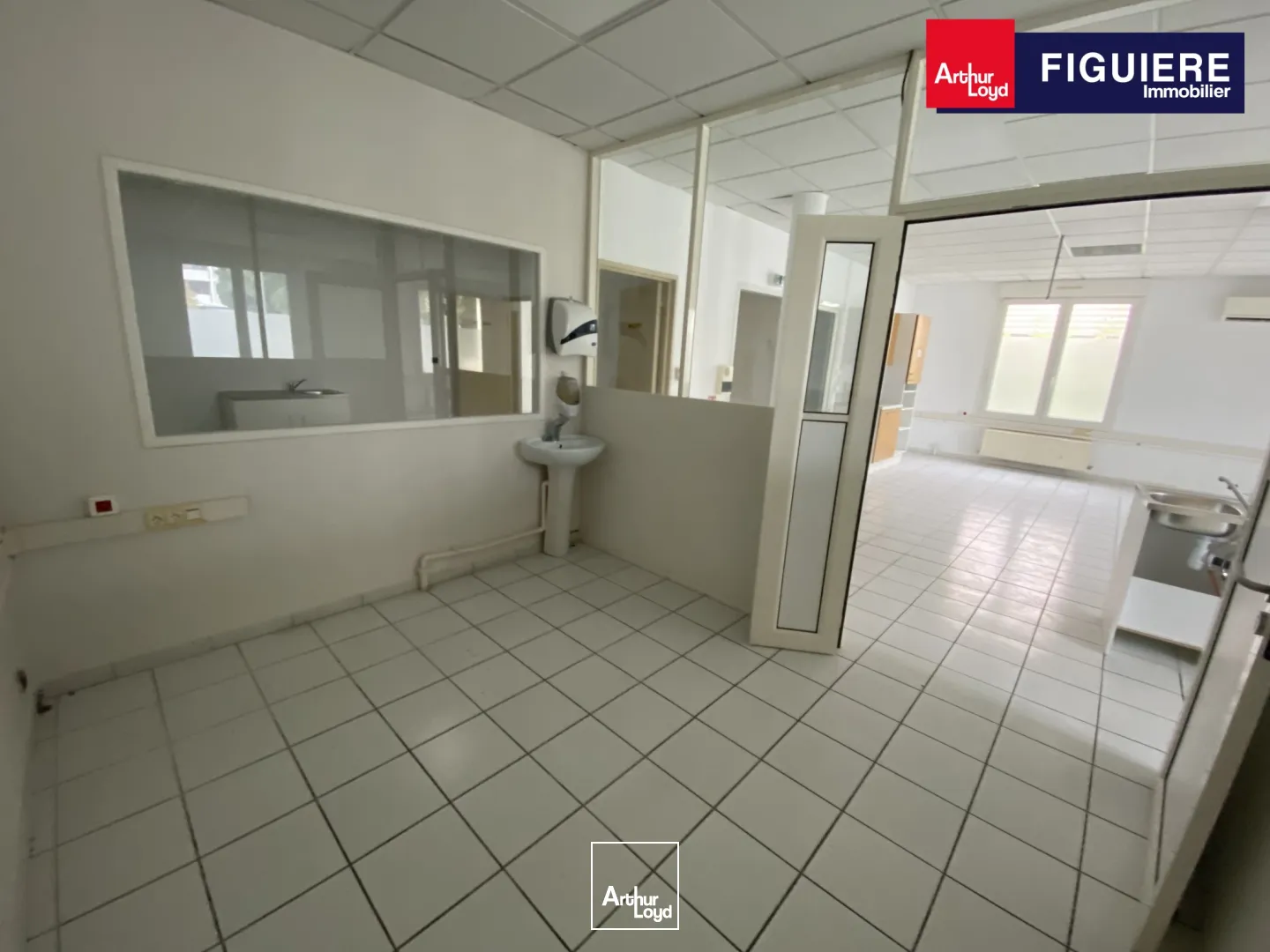 Bureaux - Location - SALON DE PROVENCE - 13300 - 200-200 - 7821122
