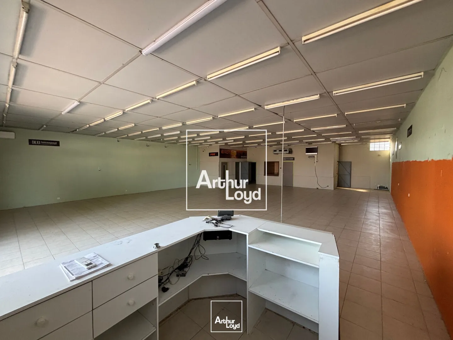 Locaux commerciaux - Location - BERNIS - 30620 - 219.6-219.6 - 7821181