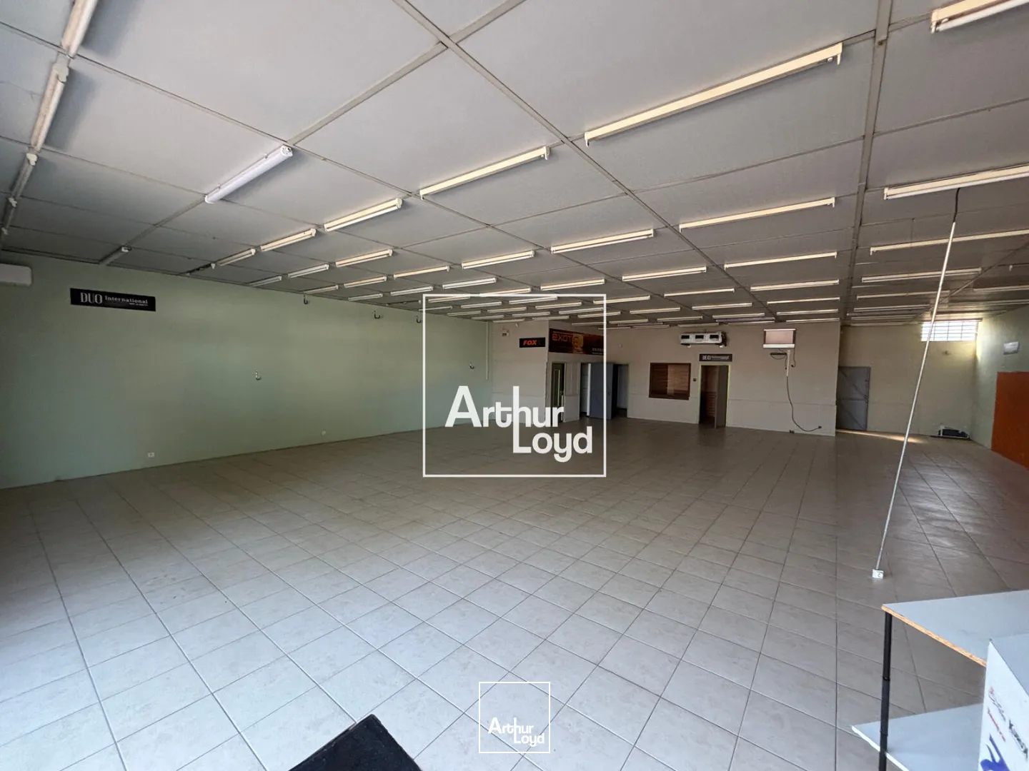 Locaux commerciaux - Location - BERNIS - 30620 - 219.6-219.6 - 7821182