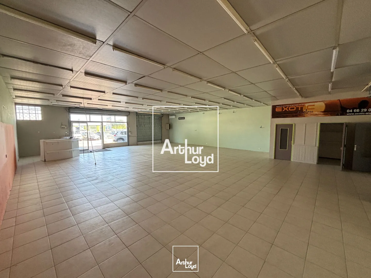 Locaux commerciaux - Location - BERNIS - 30620 - 219.6-219.6 - 7821183