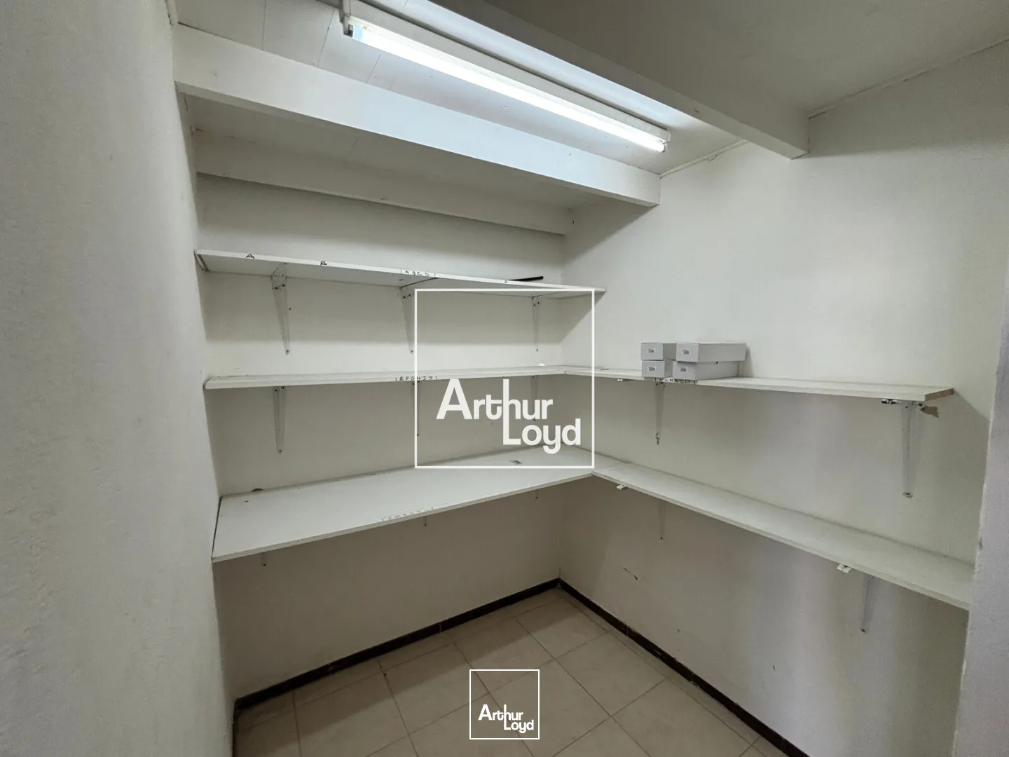 Locaux commerciaux - Location - BERNIS - 30620 - 219.6-219.6 - 7821187