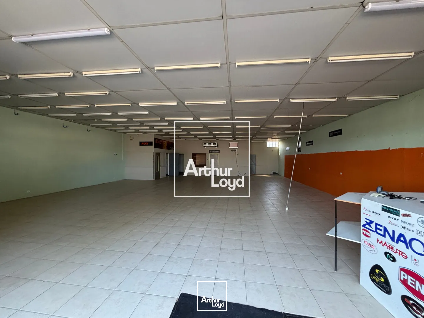 Locaux commerciaux - Location - BERNIS - 30620 - 219.6-219.6 - 7821184