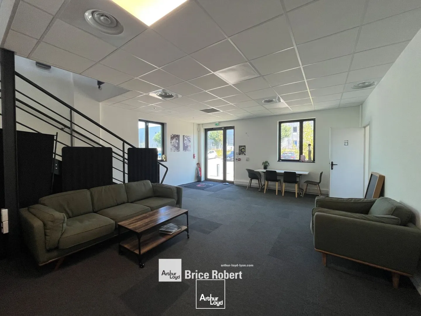 Locaux d'activité & Entrepôts - Location - RILLIEUX LA PAPE - 69140 - 456-456 - 7821623