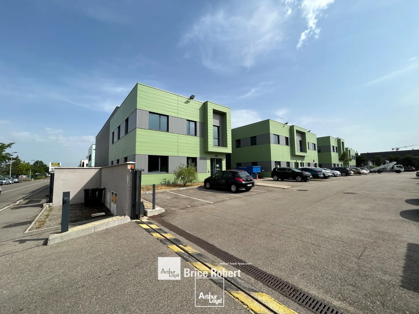 Locaux d'activité & Entrepôts - Location - RILLIEUX LA PAPE - 69140 - 456-456 - 7821621