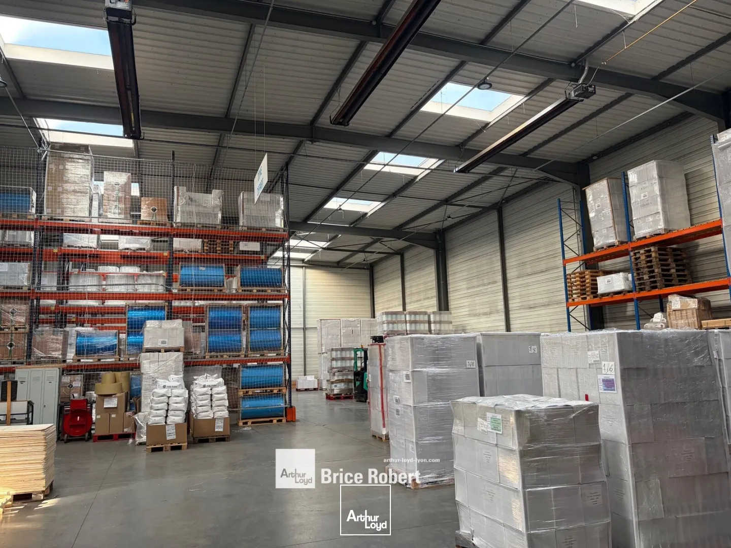 Locaux d'activité & Entrepôts - Vente - LES ÉCHETS - 01700 - 2242-2242 - 7821637