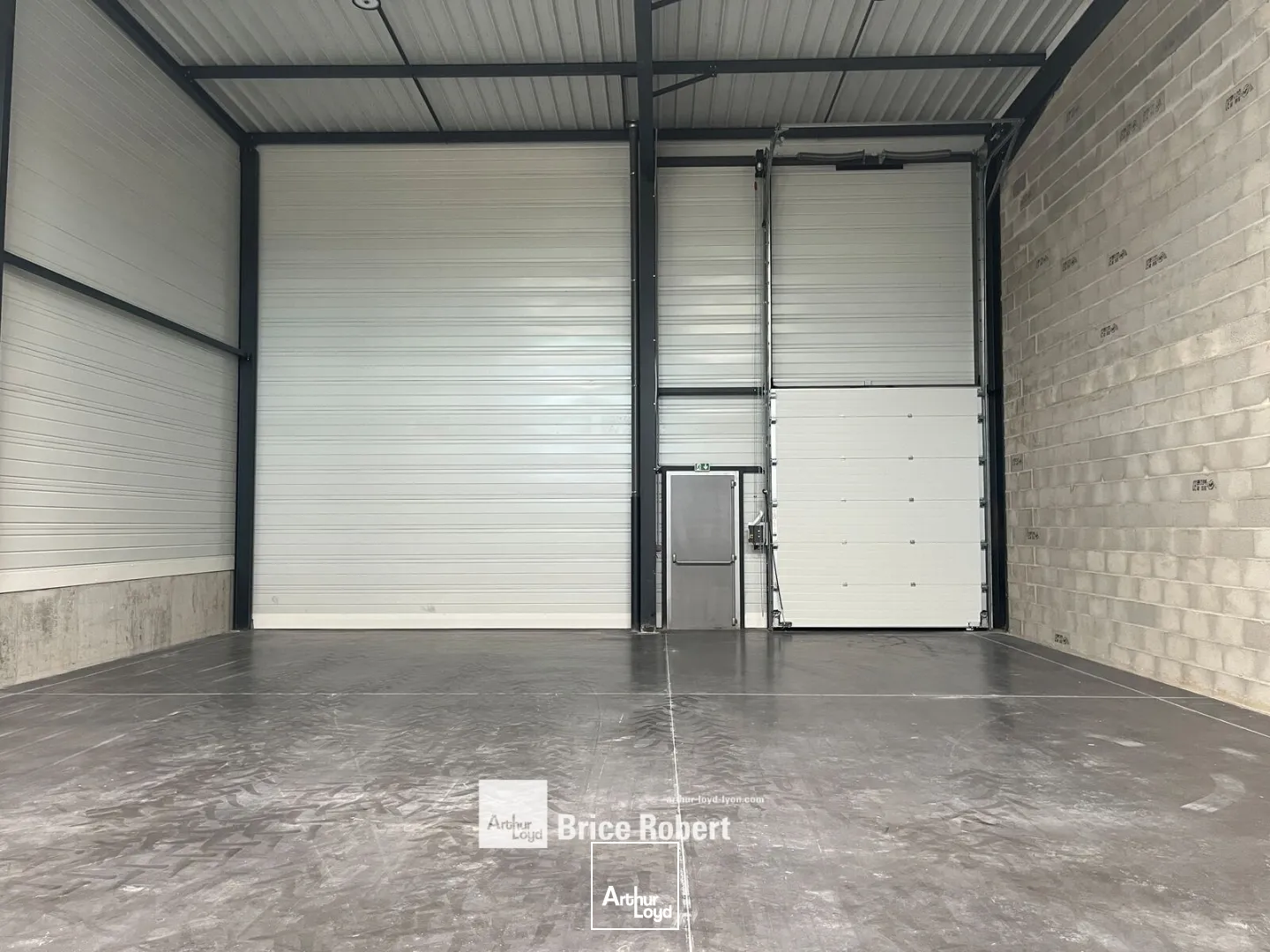 Locaux d'activité & Entrepôts - Location - RILLIEUX LA PAPE - 69140 - 318-318 - 7821663