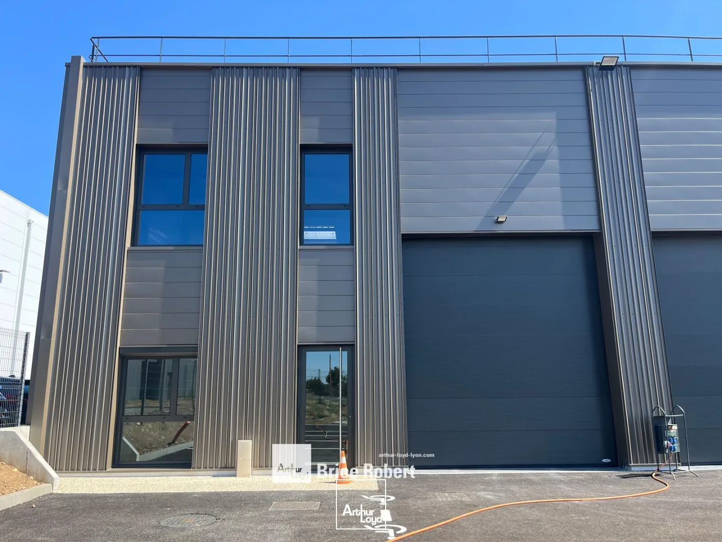 Locaux d'activité & Entrepôts - Location - RILLIEUX LA PAPE - 69140 - 318-318 - 7821659