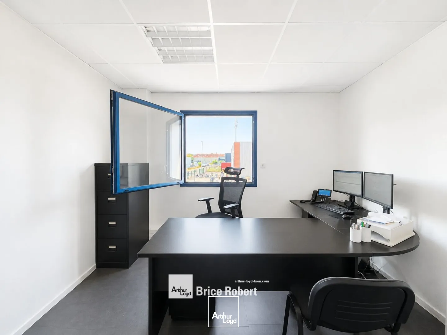 Locaux d'activité & Entrepôts - Location - BRINDAS - 69126 - 342-342 - 7821669
