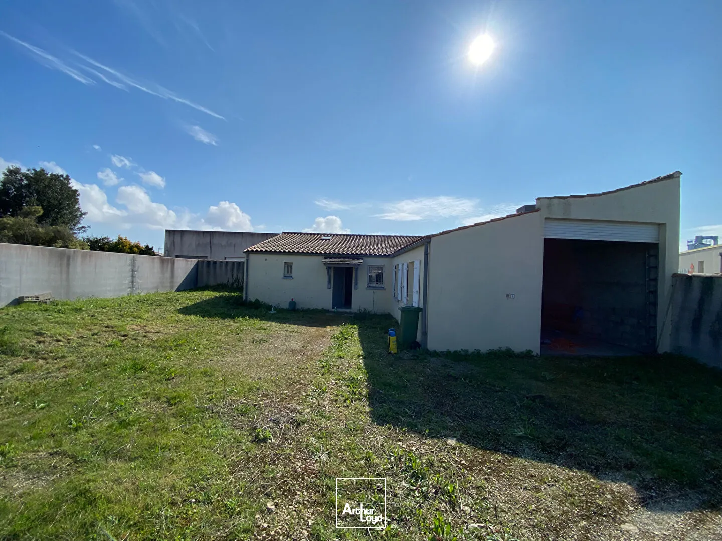 Locaux d'activité & Entrepôts - Location - NIEUL SUR MER - 17137 - 100-100 - 7821792
