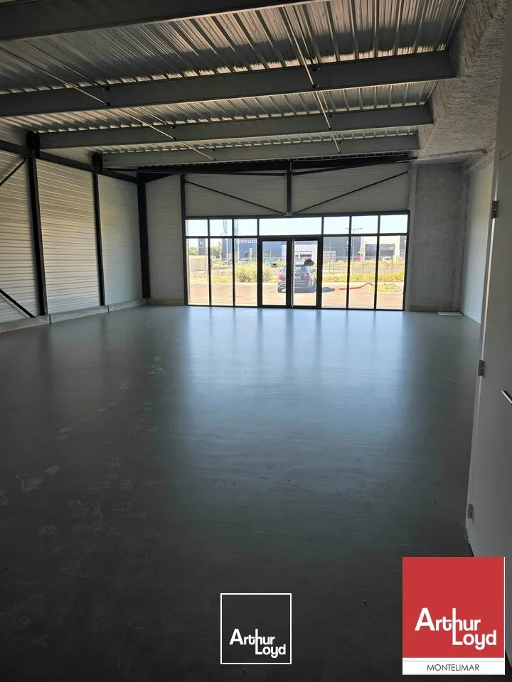 Locaux commerciaux - Location - SAINT PAUL TROIS CHATEAUX - 26130 - 163-163 - 7821901