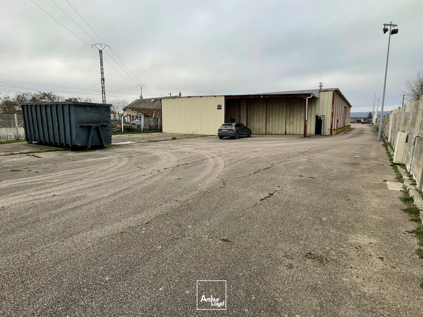 Locaux d'activité & Entrepôts - Vente - GAILLON - 27600 - 700-700 - 7822378