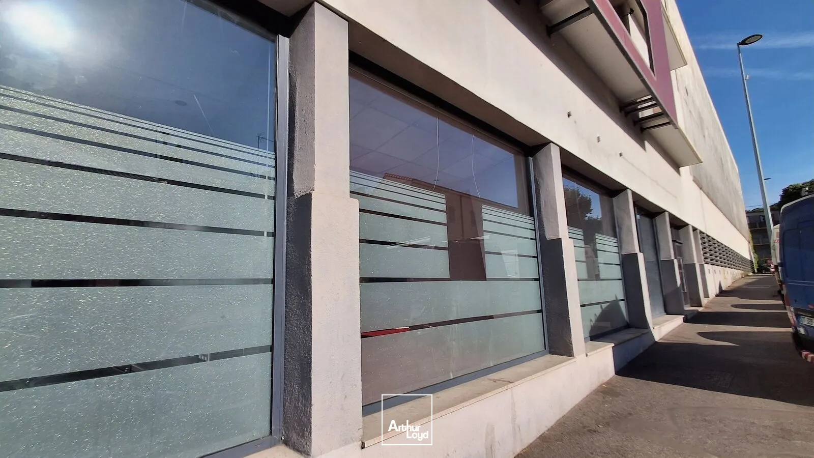 Locaux commerciaux - Location - MARSEILLE - 13012 - 264.5-264.5 - 7822391