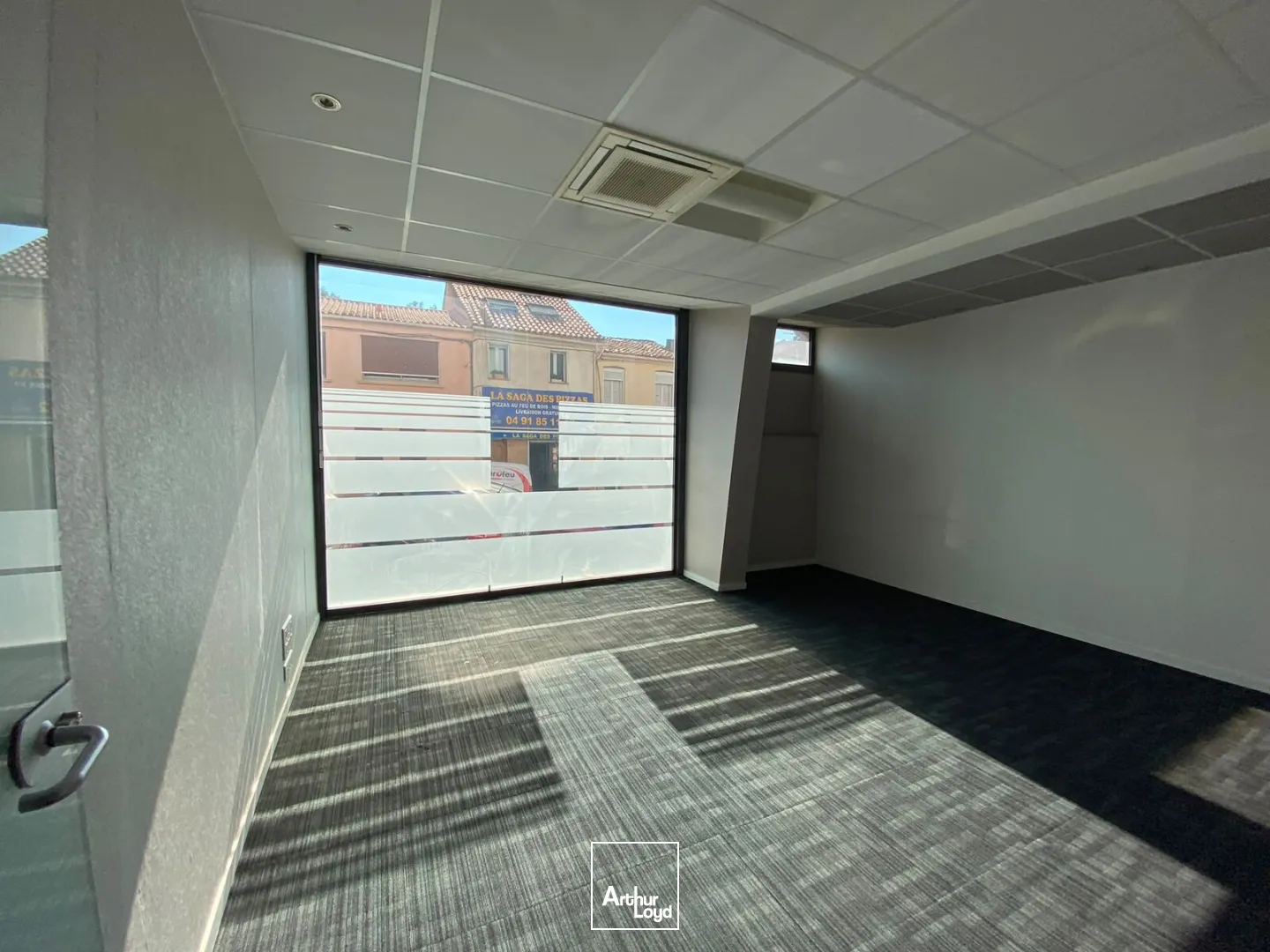 Locaux commerciaux - Location - MARSEILLE - 13012 - 264.5-264.5 - 7822395