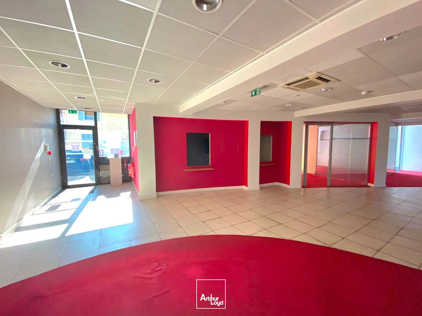 Locaux commerciaux - Location - MARSEILLE - 13012 - 264.5-264.5 - 7822393