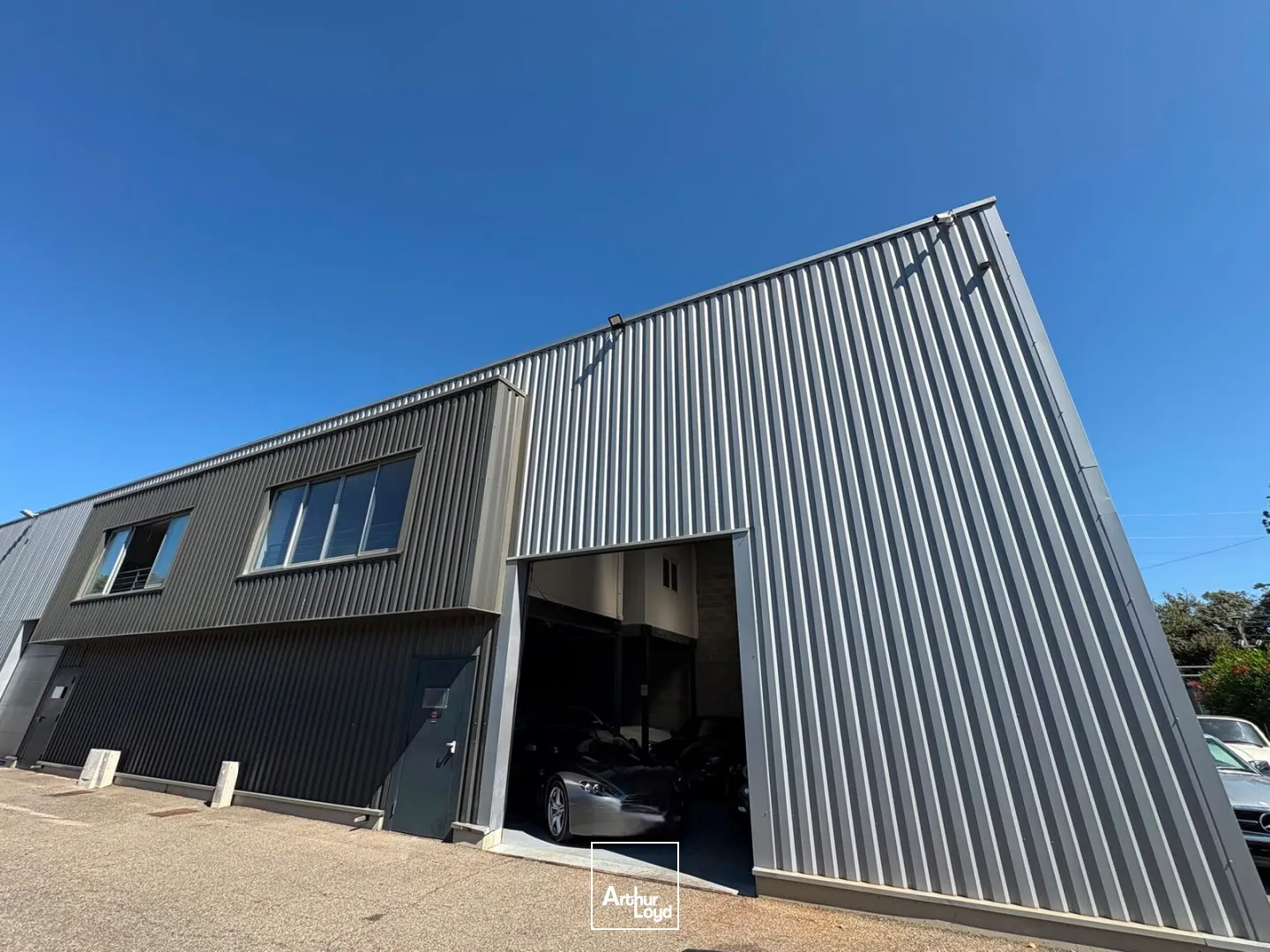 Locaux d'activité & Entrepôts - Location - LA PENNE SUR HUVEAUNE - 13821 - 180-180 - 7822396