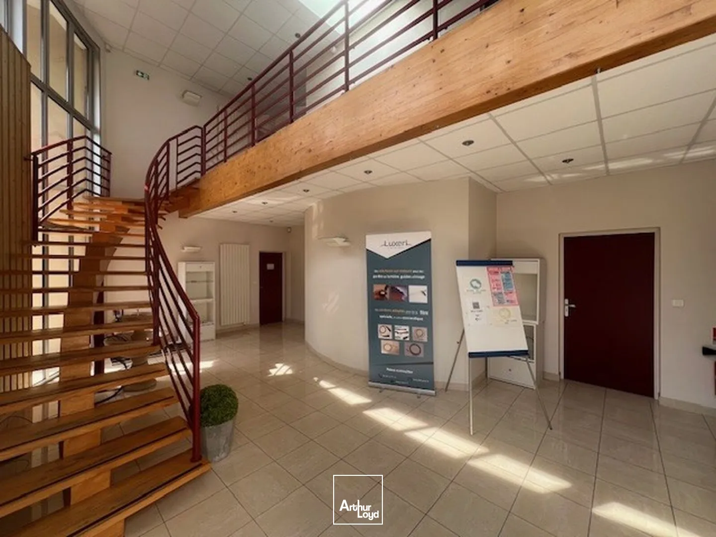 Locaux d'activité & Entrepôts - Vente - GOMETZ LE CHATEL - 91940 - 520-520 - 7822454