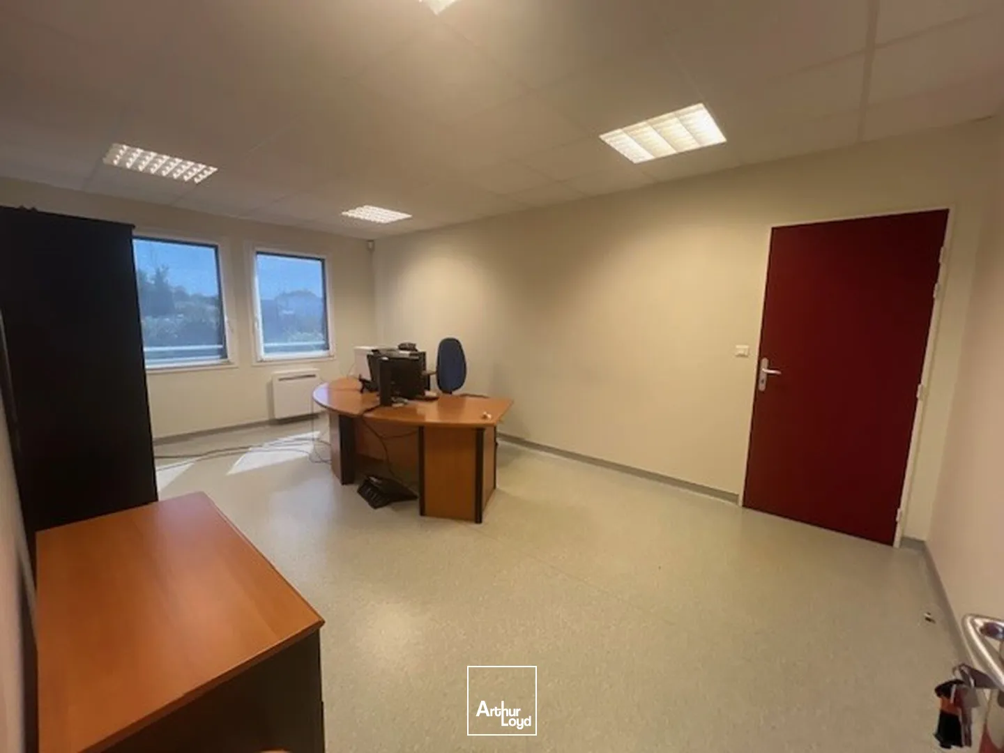 Locaux d'activité & Entrepôts - Vente - GOMETZ LE CHATEL - 91940 - 520-520 - 7822458