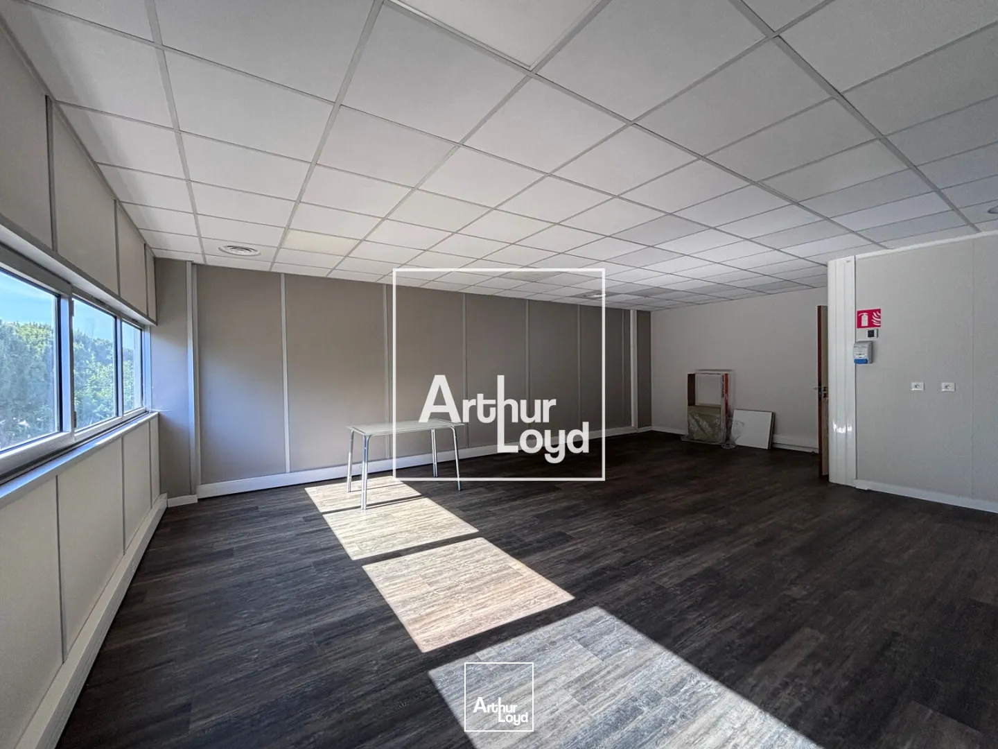 Bureaux - Vente - NIMES - 30900 - 75-75 - 7822952
