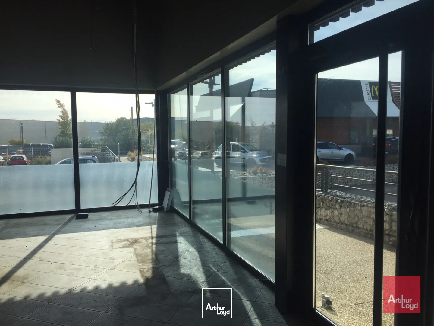 Locaux commerciaux - Location - NIMES - 30900 - 65-65 - 7822965
