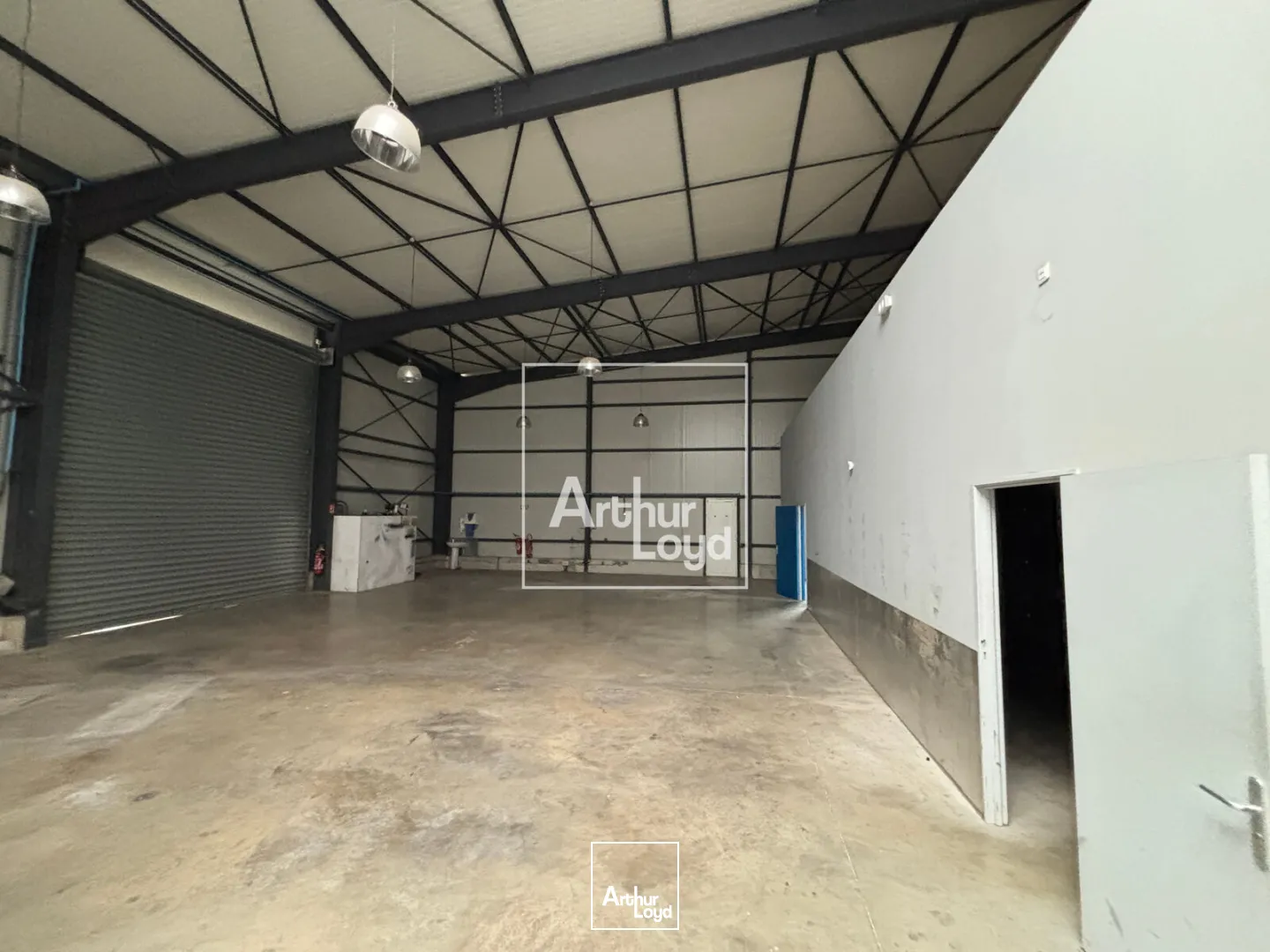 Locaux d'activité & Entrepôts - Location - BERNIS - 30620 - 400-400 - 7823680