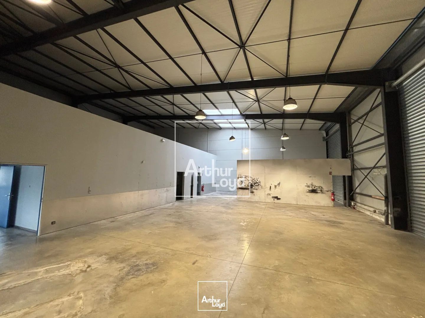 Locaux d'activité & Entrepôts - Location - BERNIS - 30620 - 400-400 - 7823675